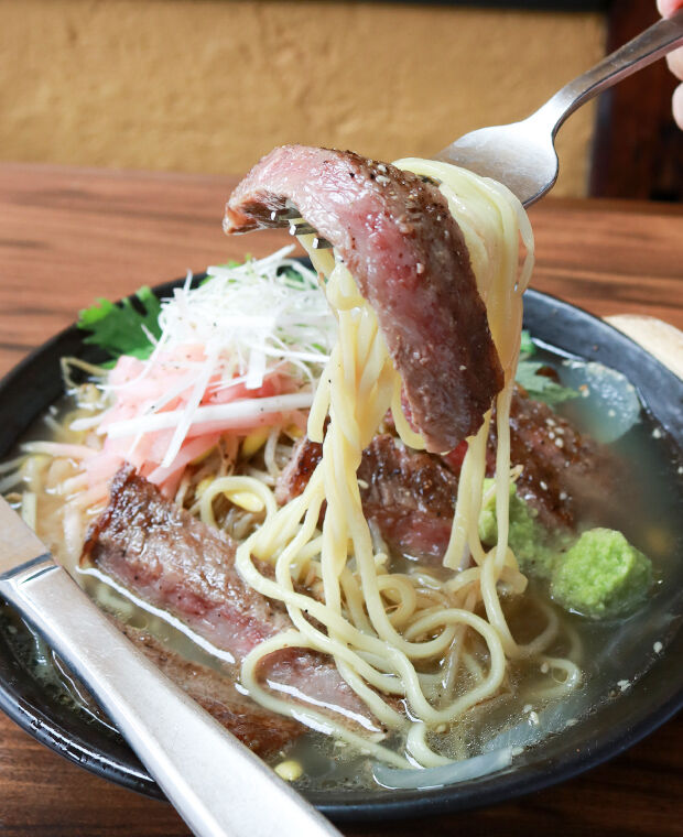 とろける松阪牛ステーキがどーん 絶品白湯麺 豪華ラーメン 栃ナビ