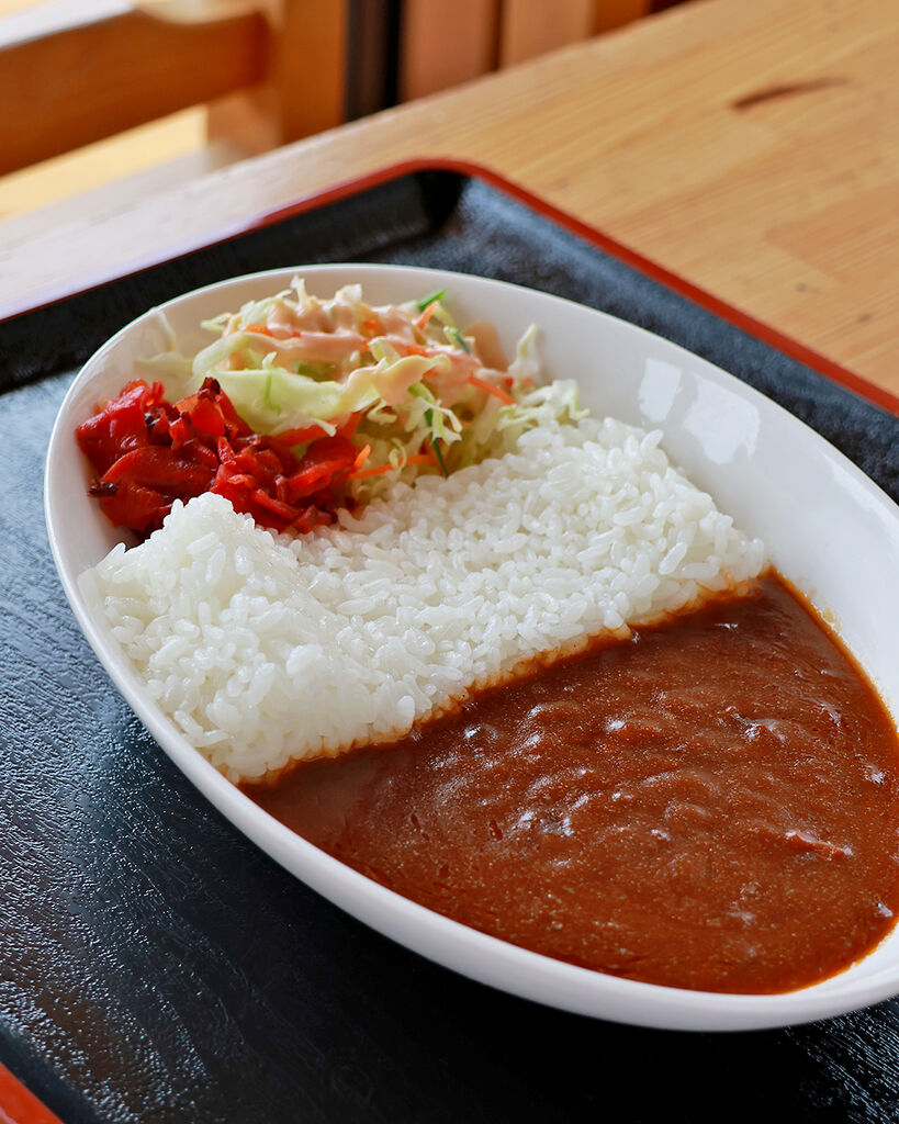塩原ダムカレー 850円