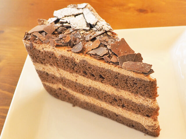 パリッふわ食感♪チョコレートのショートケーキ