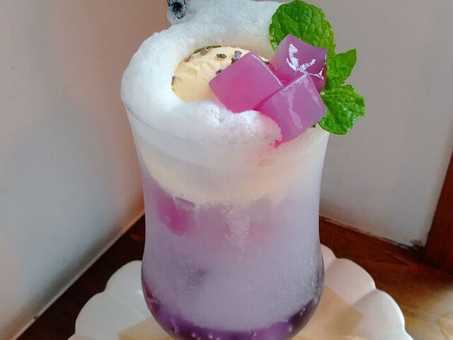 【宇都宮市】美しいグラデーションにうっとり♪6月限定！紫陽花クリームソーダ(cafe Mario)
