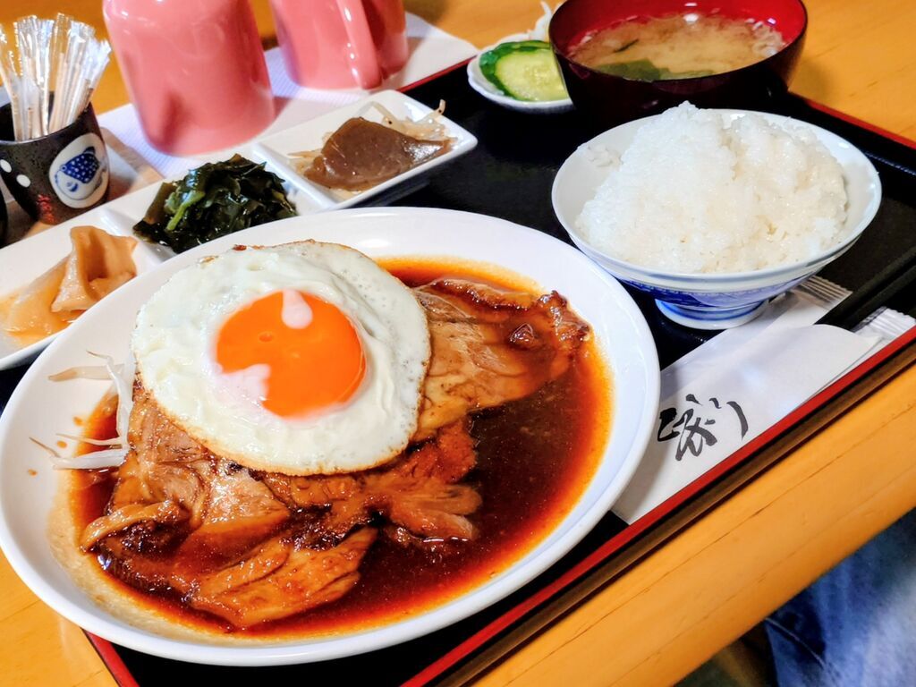 【宇都宮市】古民家で食欲全開！ ほろ、とろチャーシューエッグ（古民家バルMaCoPo）