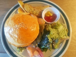 初めての来店、...