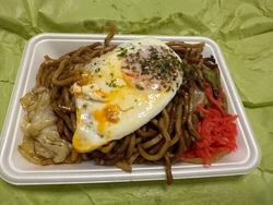 お昼に焼きそば...