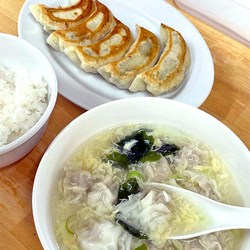 皮から手作りの...