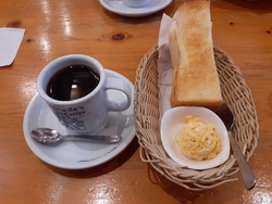 平日の午前中に...