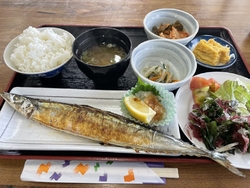 ここは手軽に焼...