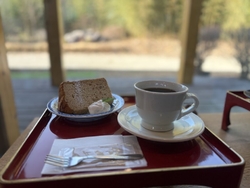 食後のカフェタ...