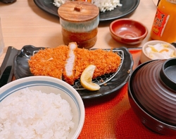 家族で早い夜ご...