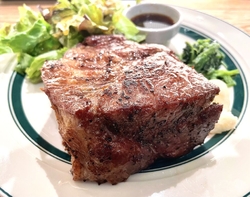 肉をガツンと食...