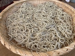 お蕎麦を食べた...