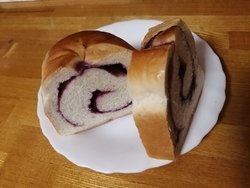 こちらのパン屋...