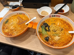 土曜日のお昼時...