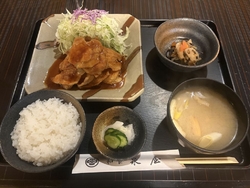 「豚肉生姜焼き...