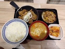 牛丼だけでなく...