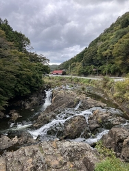 近くまで行った...