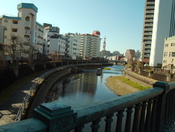 11月下旬の午...