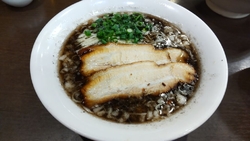 いつもの背脂黒...