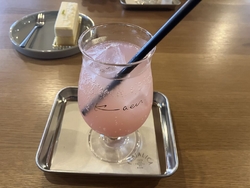近くでランチし...