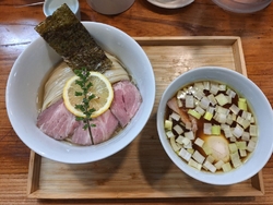 少し前にガチャ...