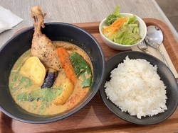 お昼ごはんをい...