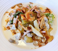 お昼時に予約は...