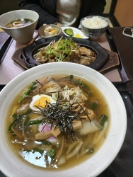 とろ～り広東麺...