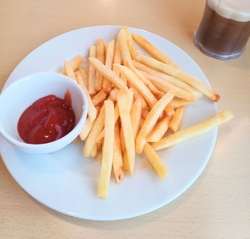 ポテトフライと...
