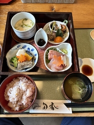 友人とランチで...