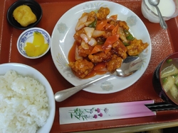 ランチに行って...