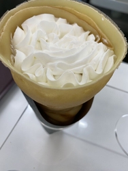 食後の別腹を求...