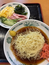 日高屋デビュー...