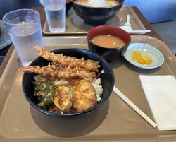 食事したいなぁ...