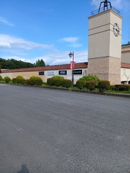 色々なお店があ...