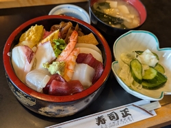 ランチ時にお邪...