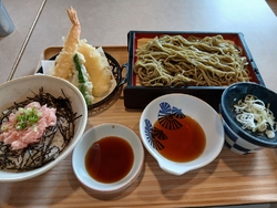 今日は、火曜日...
