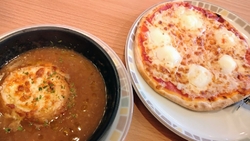 平日15時前訪...