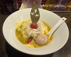 人気店なので通...
