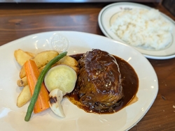 昼も営業してラ...