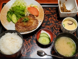 夕飯に麺じゃな...