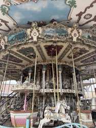 いつも土日に来...