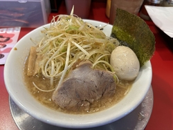 ラーメンギタギ...