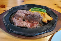 今日はステーキ...
