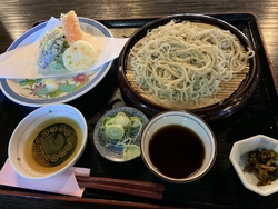 金曜日の昼どき...