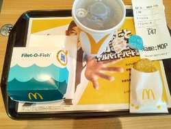朝食を食べに寄...