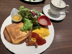 モーニングで伺...