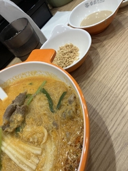 娘と麻辣湯を食...
