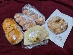 ランチに、明日...