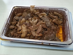 焼きホルモンを...