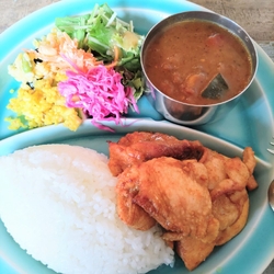 先輩とランチを...