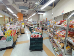 館内で遅めのラ...